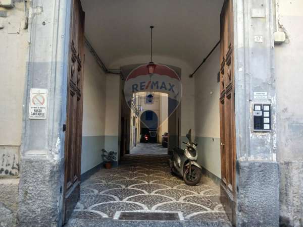 Foto Appartamento in affitto a Napoli