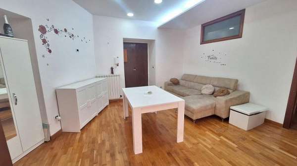Foto Appartamento in affitto a Napoli