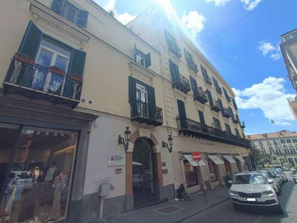 Foto Appartamento in affitto a Napoli