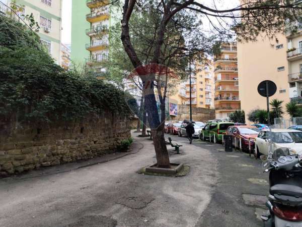 Foto Appartamento in affitto a Napoli