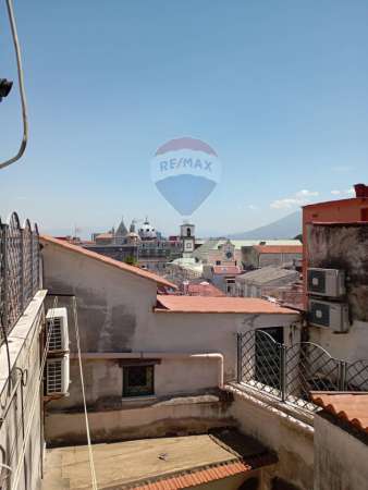 Foto Appartamento in affitto a Napoli