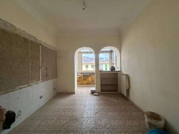 Foto Appartamento in affitto a Napoli