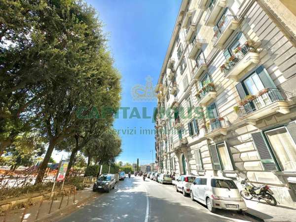 Foto Appartamento in affitto a Napoli