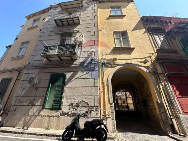 Foto Appartamento in affitto a Napoli