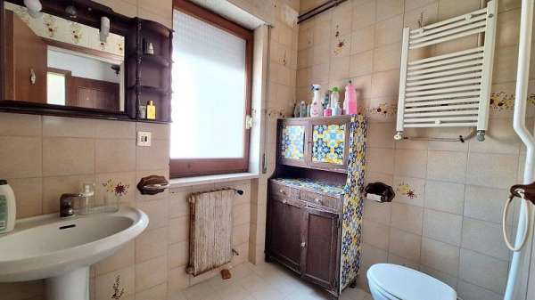 Foto Appartamento in affitto a Napoli