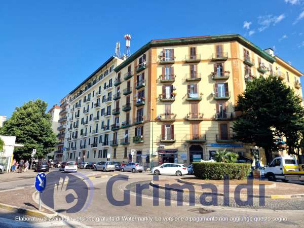 Foto Appartamento in affitto a Napoli