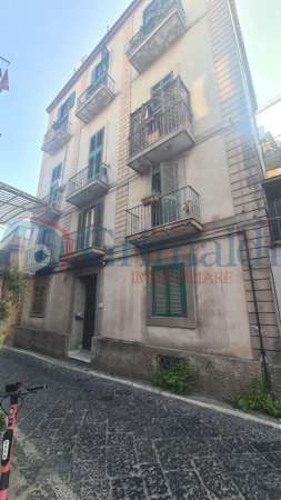 Foto Appartamento in affitto a Napoli