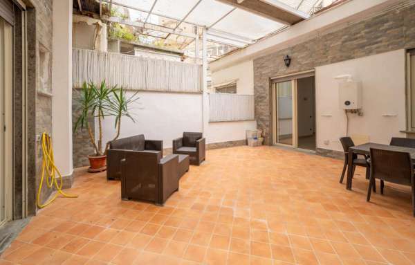 Foto Appartamento in affitto a Napoli