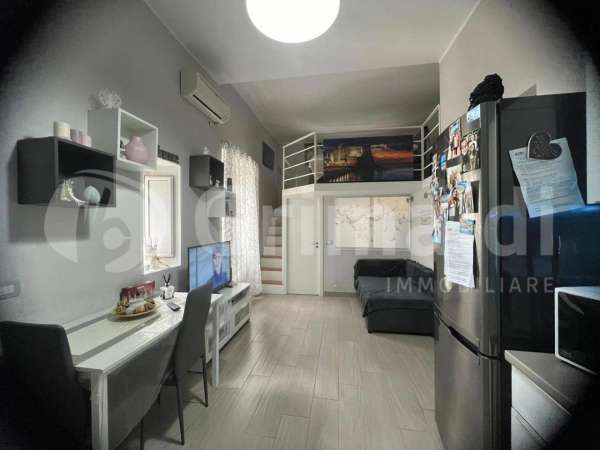 Foto Appartamento in affitto a Napoli