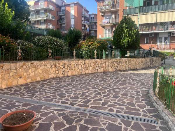 Foto Appartamento in affitto a Napoli