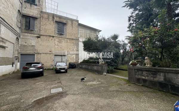 Foto Appartamento in affitto a Napoli