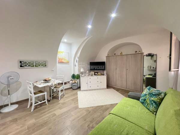 Foto Appartamento in affitto a Napoli