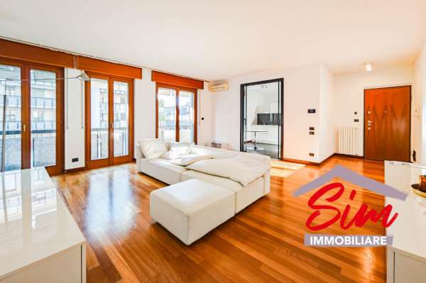 Foto Appartamento in affitto a Novara