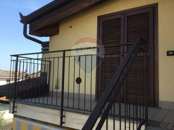 Foto Appartamento in affitto a Origgio