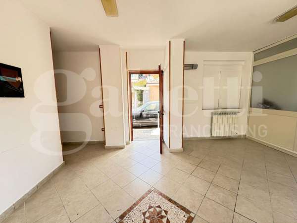 Foto Appartamento in affitto a Orta Di Atella