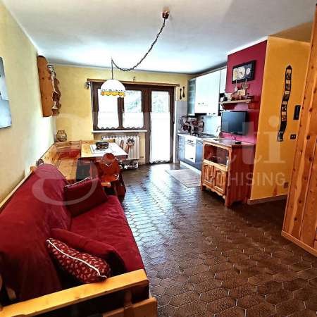 Foto Appartamento in affitto a Oulx