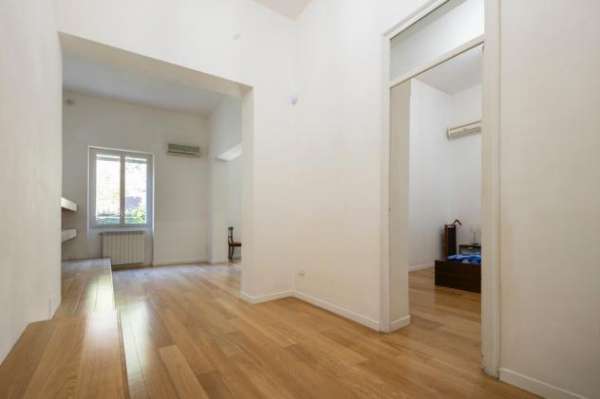 Foto Appartamento in affitto a Palermo - 2 locali 90mq