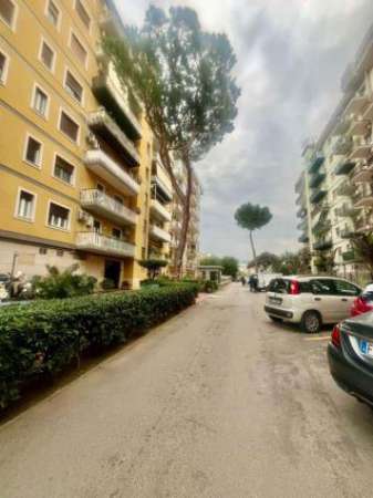 Foto Appartamento in affitto a Palermo - 4 locali 100mq