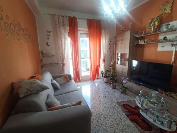 Foto Appartamento in affitto a Palermo - 4 locali 110mq