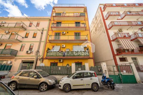Foto Appartamento in affitto a Palermo