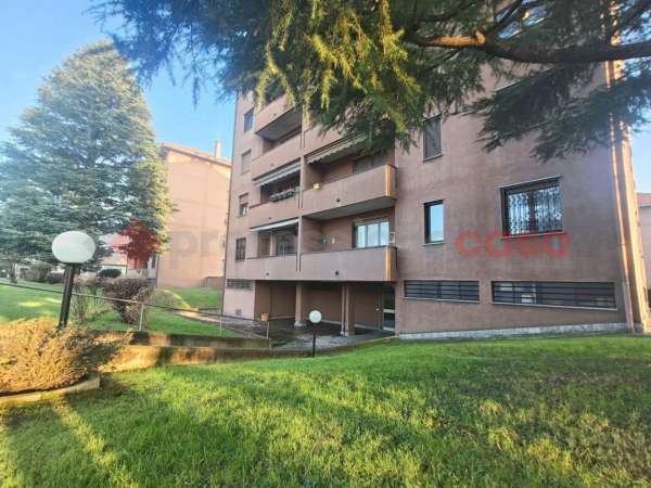 Foto Appartamento in affitto a Parabiago