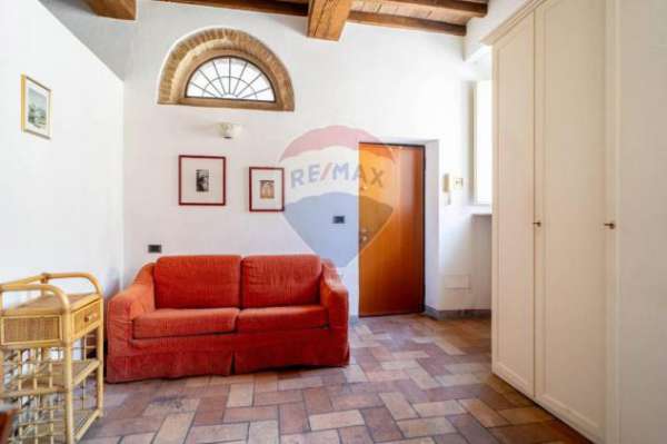Foto Appartamento in affitto a Parma - 1 locale 30mq