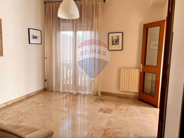 Foto Appartamento in affitto a Paterno'