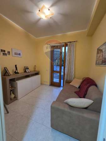 Foto Appartamento in affitto a Pedara