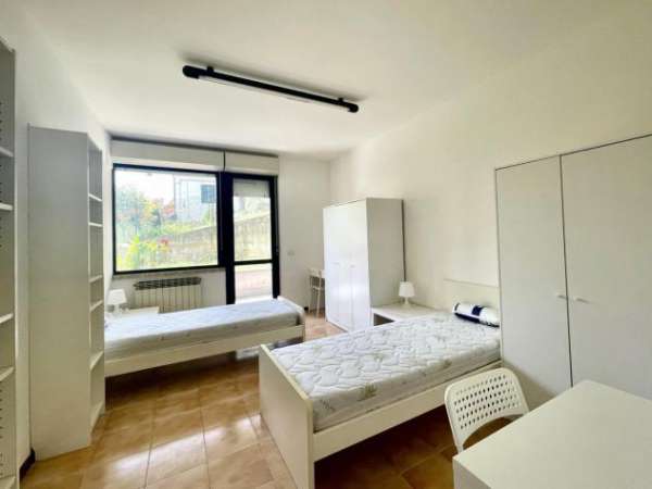 Foto Appartamento in affitto a Perugia - 4 locali 85mq