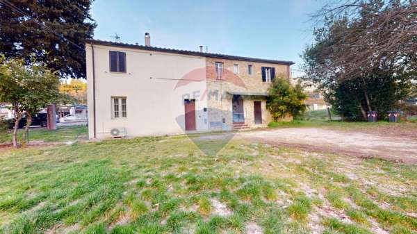 Foto Appartamento in affitto a Perugia