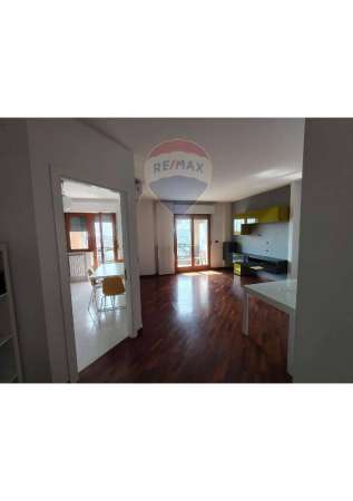 Foto Appartamento in affitto a Pescara