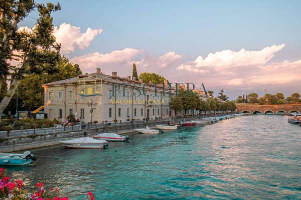 Foto Appartamento in affitto a Peschiera Del Garda