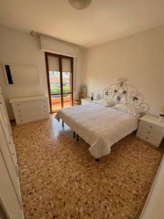 Foto Appartamento in affitto a Pisa 110 mq  Rif: 1342174