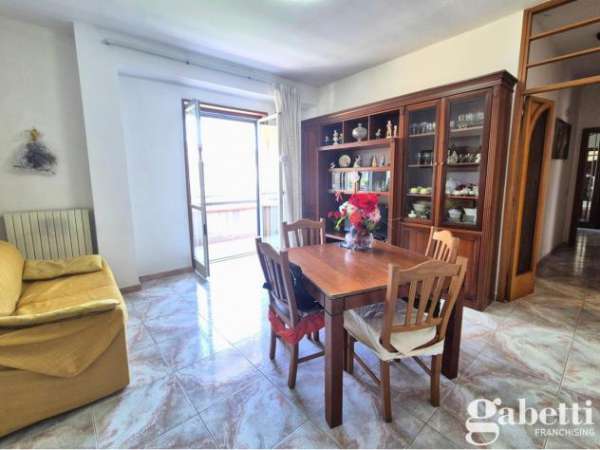 Foto Appartamento in affitto a Pomigliano D'Arco - 4 locali 120mq