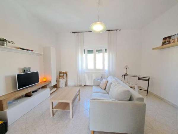 Foto Appartamento in affitto a Pontedera 100 mq  Rif: 1244339