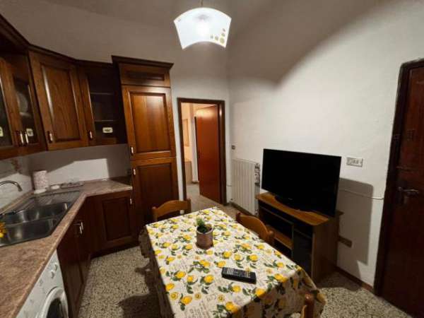 Foto Appartamento in affitto a Pontedera 45 mq  Rif: 1334554