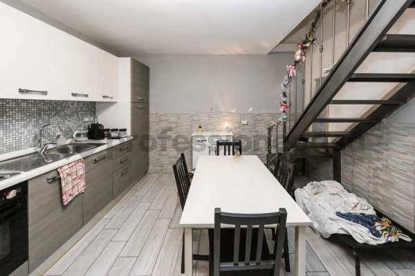 Foto Appartamento in affitto a Portici