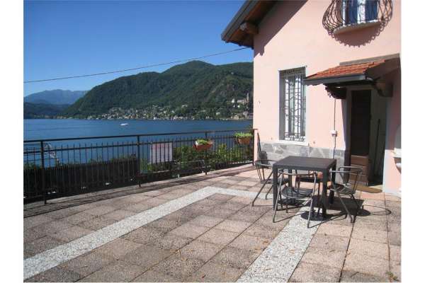 Foto Appartamento in affitto a Porto Ceresio