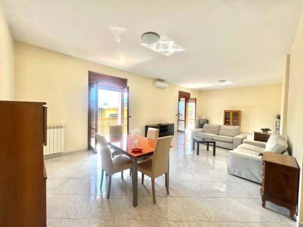 Foto Appartamento in affitto a Pozzuoli