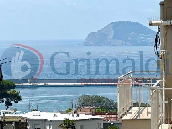 Foto Appartamento in affitto a Pozzuoli