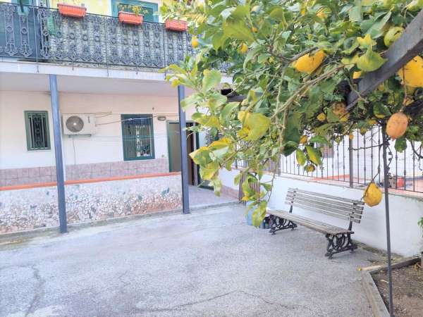 Foto Appartamento in affitto a Pozzuoli