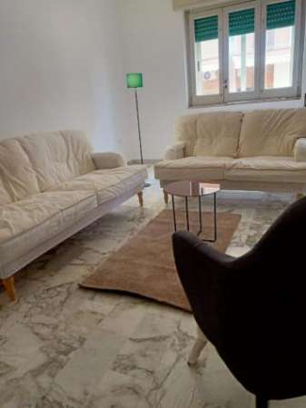Foto Appartamento in affitto a Putignano - 5 locali 160mq