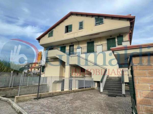 Foto Appartamento in affitto a Quarto - 3 locali 70mq