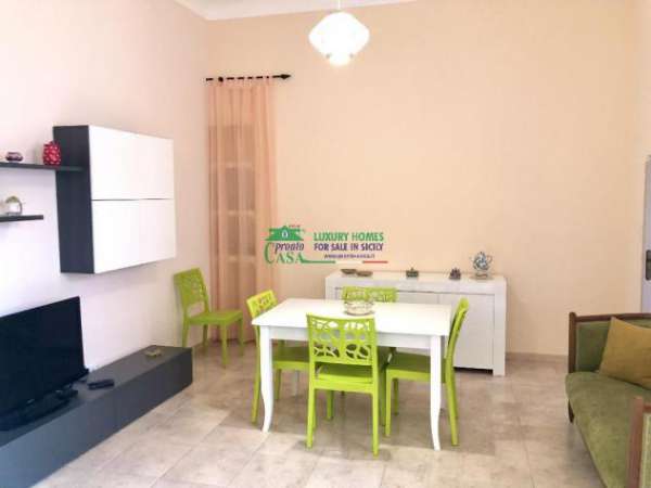 Foto Appartamento in affitto a Ragusa - 4 locali 125mq