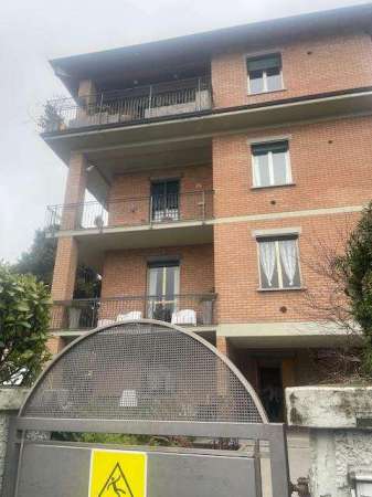 Foto Appartamento in affitto a Reggio Emilia