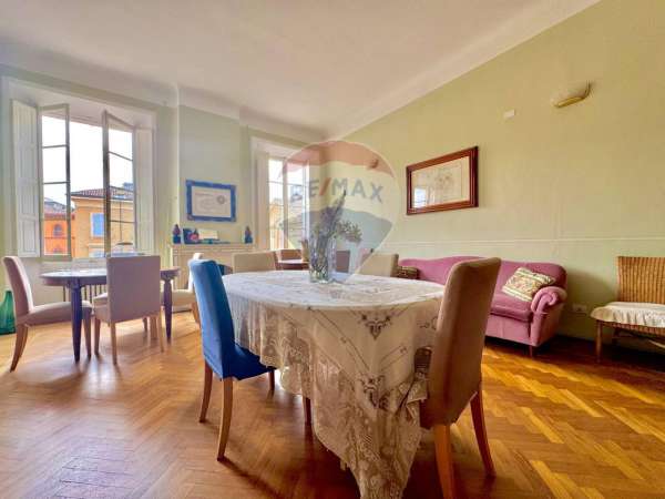 Foto Appartamento in affitto a Reggio Emilia