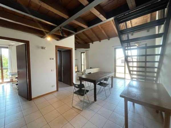 Foto Appartamento in affitto a Reggio Emilia
