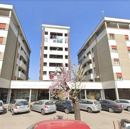 Foto Appartamento in affitto a Reggio Emilia