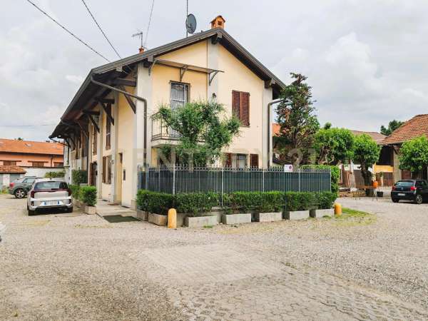Foto Appartamento in affitto a Rho
