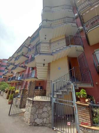 Foto Appartamento in affitto a Roccalumera